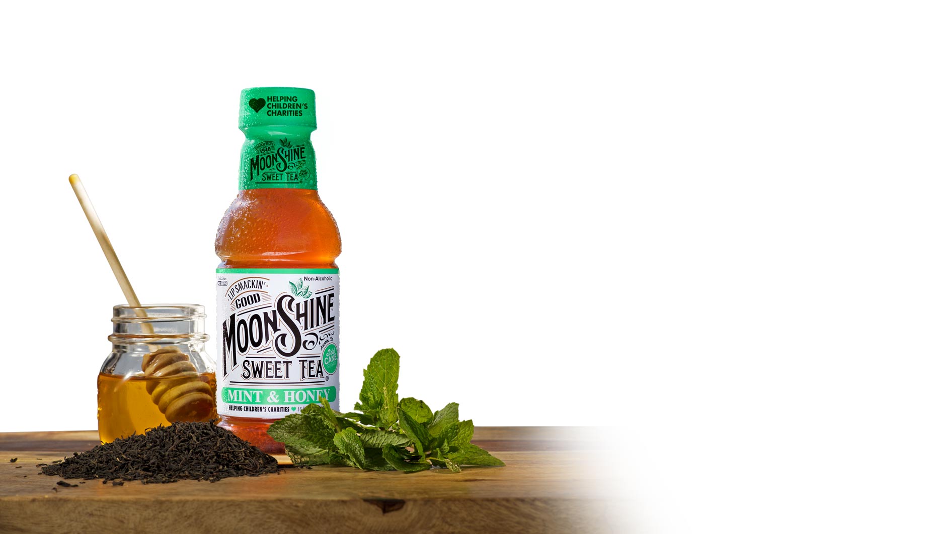 mint and honey flavor of moonshine sweet tea bottle